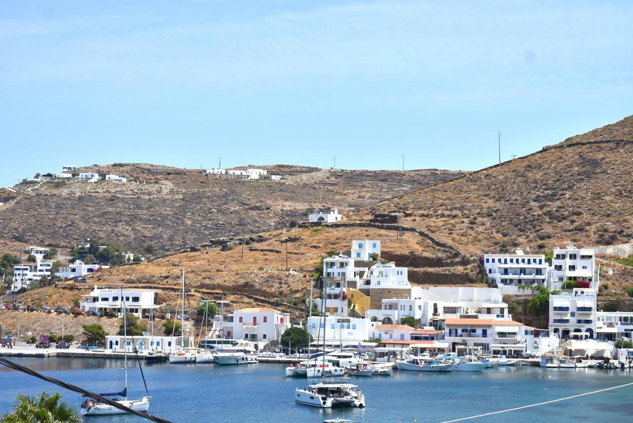 Martinos Studios, Merihas Port Kythnos Exterior photo