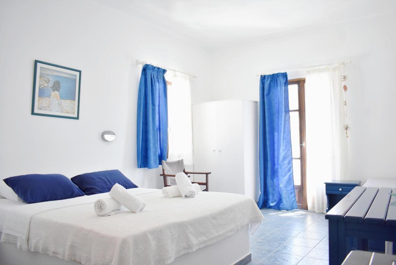 Martinos Studios, Merihas Port Kythnos Exterior photo